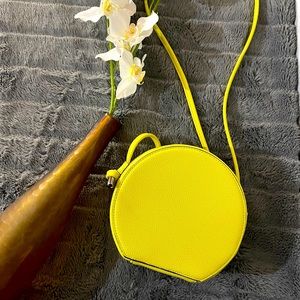 Yellow crossbody bag